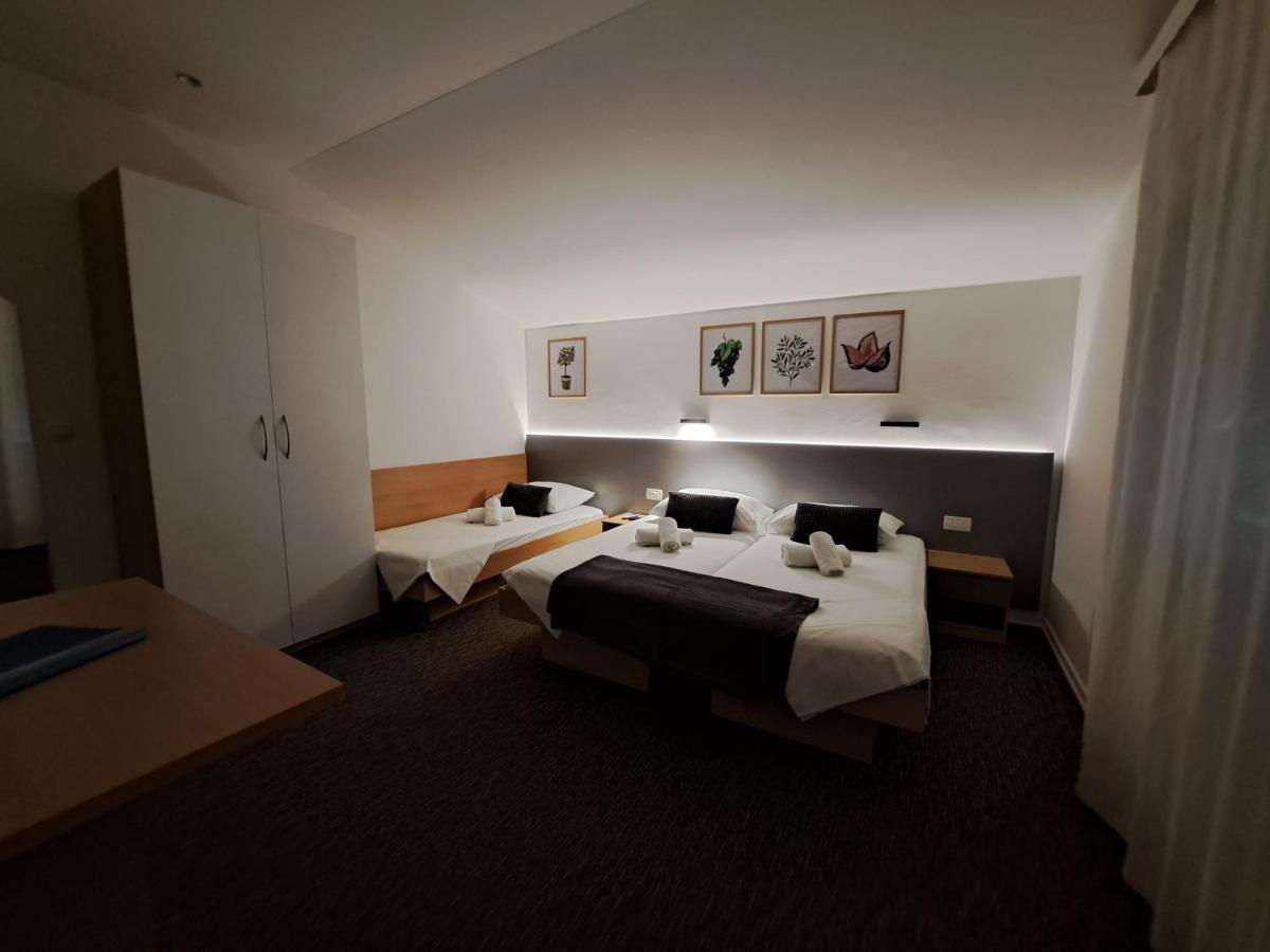 Rooms Zvonimir Stobreč Dış mekan fotoğraf