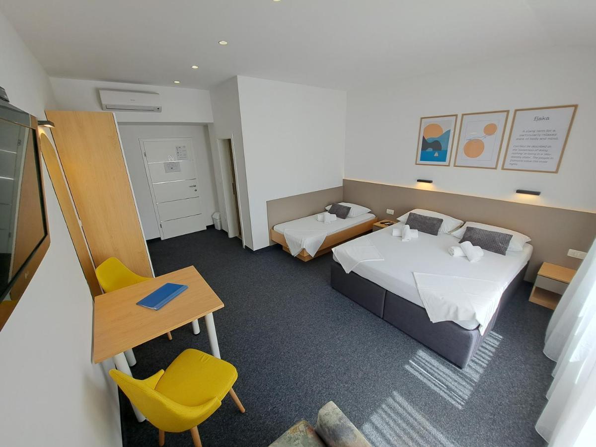 Rooms Zvonimir Stobreč Dış mekan fotoğraf